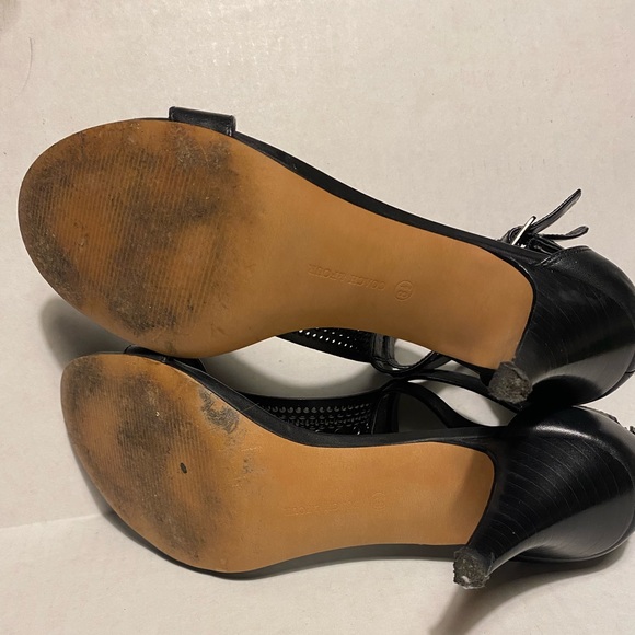 Coach and Four black heels with gunmetal studs. - Picture 6 of 8